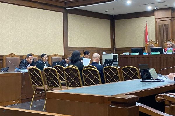 Sidang Kasus Suap Hakim dan TTPU